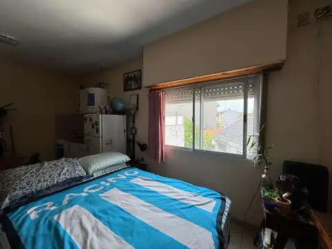 VENTA MONOAMBIENTE - MORON (PERMUTA) LUMINOSO