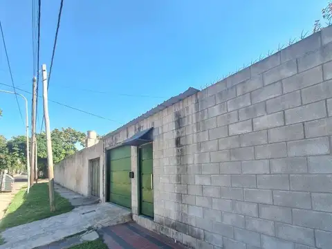 Venta Quilmes. Casa 5 amb c/ gge y patio.