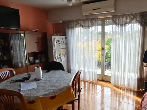 Av Olivera 400, Piso 2