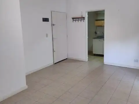 Departamento en Alquiler en Villa General Mitre, $ 750.000