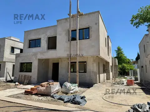 Casa en Venta en Bella Vista, USD 470.000