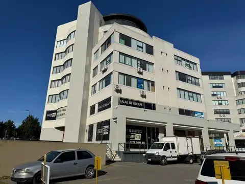Av Del Puerto 215