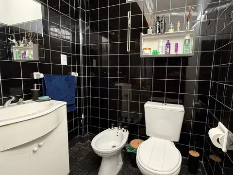 Casa 3 ambientes con 2 baños