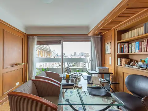 Departamento en Venta con 3 cocheras