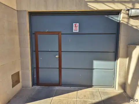 Cochera descubierta  en venta en Coghlan