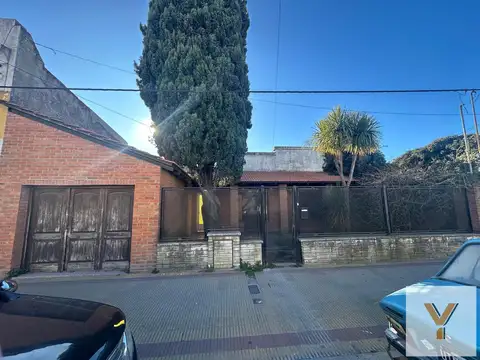 Casa en venta - 3 Dormitorios 2 Baños - 556mts2 - Tandil