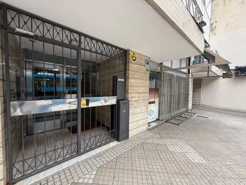 VENTA DTO 3 DORMITORIOS + ESCRITORIO CON COCHERA !
