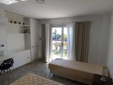 Casa premium con vista al río  Nuevo valor 