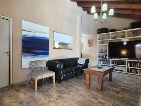 Departamento 6 ambientes con 1 baño