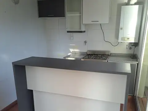 Depto Tipo Casa en Alquiler en Colegiales, USD 1.500
