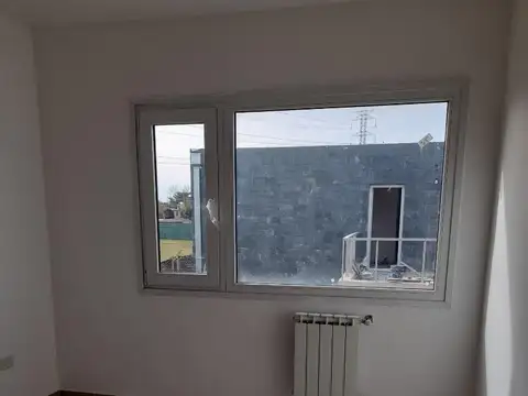 Depto Tipo Casa en Venta en Springpark, USD 140.000