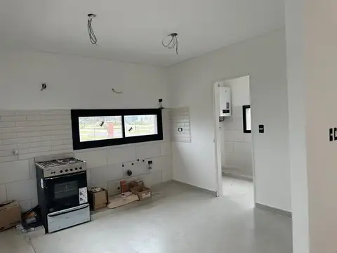 Casa en Venta en Pilar del Este - Santa Lucia, USD 190.000