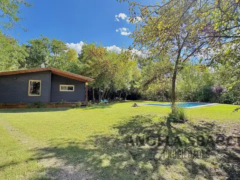 Hermosa Casa en Barrio parque Jularo.