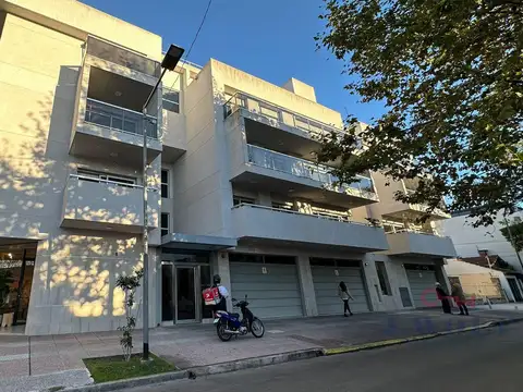 LAMADRID al 2700