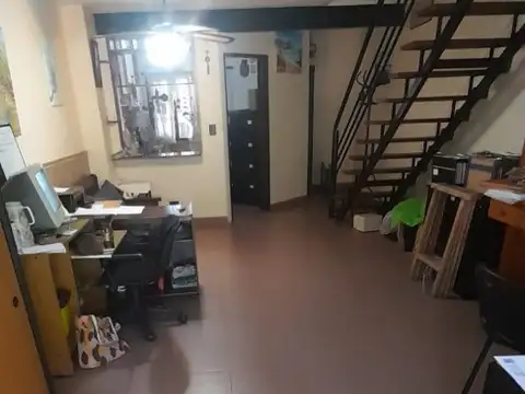 Depto Tipo Casa en Venta con 1 cocheras