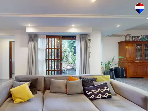 Casa 4 ambientes con 2 baños