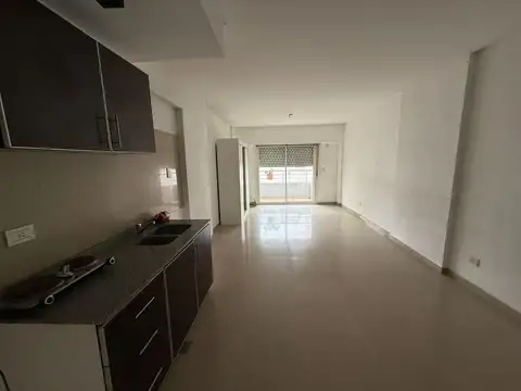 Av. Independencia 3969 , Piso 1