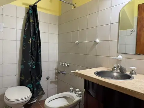 Depto Tipo Casa 4 ambientes con 1 baño
