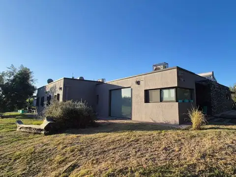 Quinta en Venta en Los Claveles, USD 320.000