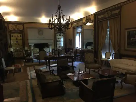 Casa en Venta de 5 dormitorios