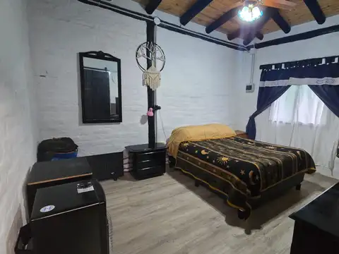 Casa 2 ambientes con 2 baños