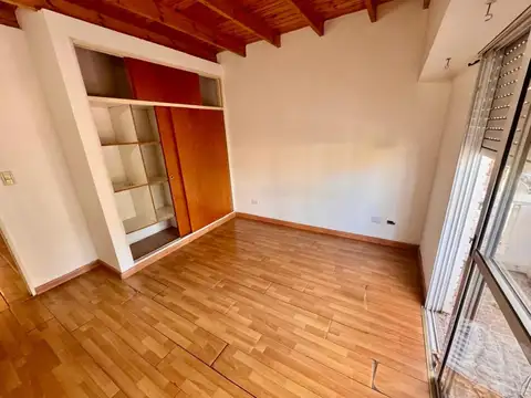 Venta duplex 4 ambientes - Balcarce 3205  Villa Ballester.