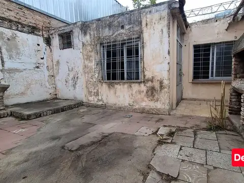 Casa 19 ambientes con 9 baños