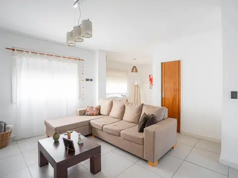 Departamento 5 ambientes con 3 baños
