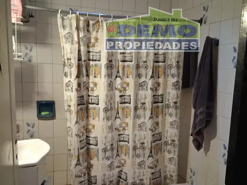 Juan Alfonso Carrizo N° 38 E/ Jose Hernadez y Pasco