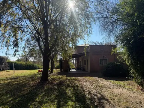 Casa en Venta con 1 cochera