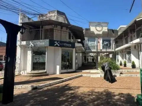 Local en Alquiler Cerro de las Rosas