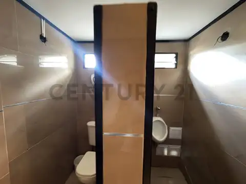 ALQUILER LOCAL COMERCIAL de 390m2 EN EL CENTRO DE LOS POLVORINES – MALVINAS ARGE