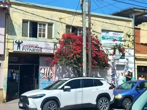 Exc Galpón 500 m2  alq local/oficina/4 baños Ohiggins 455
