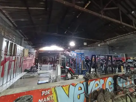 Exc Galpón 500 m2  alq local/oficina/4 baños Ohiggins 455