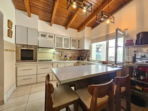 Casa en Venta en Neuquén, USD 230.000