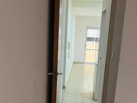Departamento en Alquiler en Santos Lugares, $ 550.000