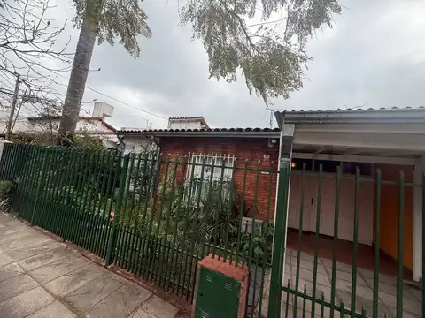 VENTA DE CASA 4 AMBIENTES EN ITUZAINGO NORTE