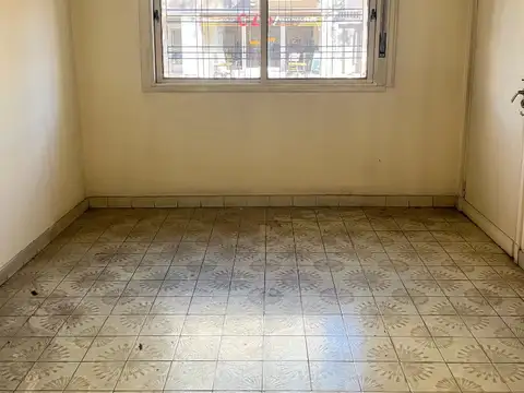 Depto Tipo Casa en Venta en Villa Luro, USD 110.000
