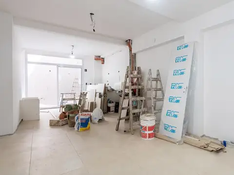 Depto Tipo Casa 4 ambientes con 2 baños