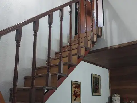 Depto Tipo Casa en Venta con 1 cocheras