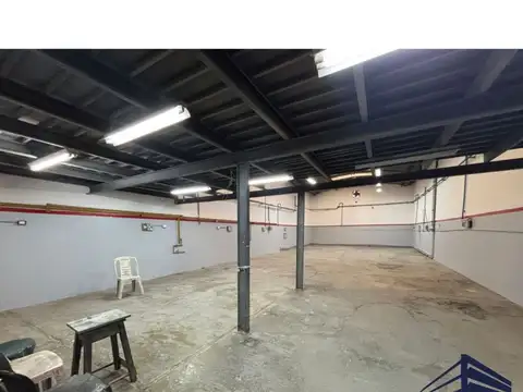 Galpon en Alquiler 50  mts Fondo