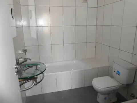 Departamento en Alquiler en Parque Patricios, $ 550.000