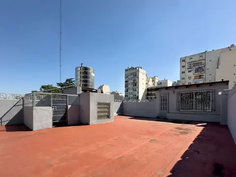 Depto Tipo Casa en Venta en Flores, USD 238.000