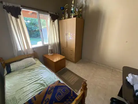 Casa 4 ambientes con 1 baño