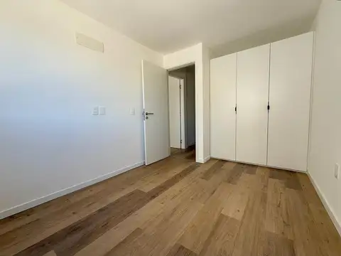Departamento en Alquiler con 1 cocheras