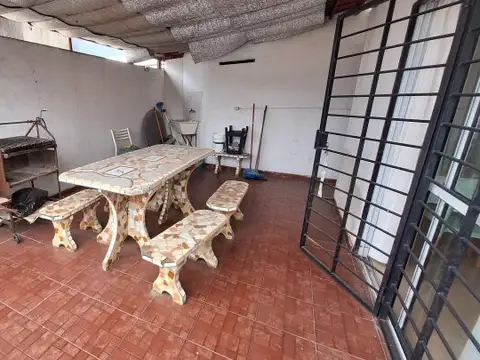 Depto Tipo Casa 4 ambientes con 1 baño