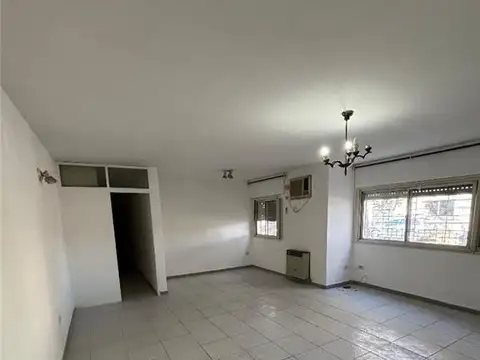 Av. 25 DE MAYO OESTE 400, Piso 1