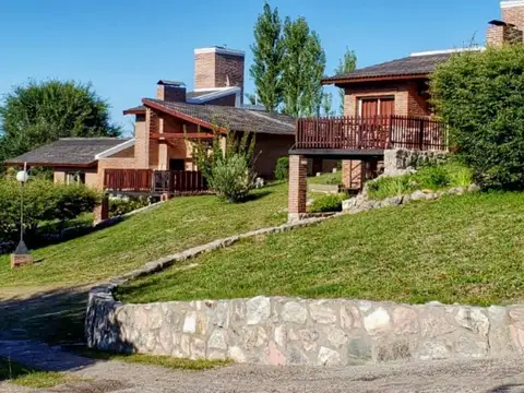 Complejo de Cabañas de alto nivel, en Villa Edén, La Falda