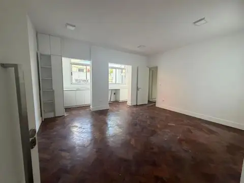Depto Tipo Casa en Alquiler de 4 ambientes