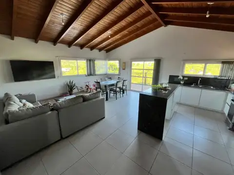 VENTA CASA 3 DORMITORIOS VILLA PARQUE SIQUIMAN CBA